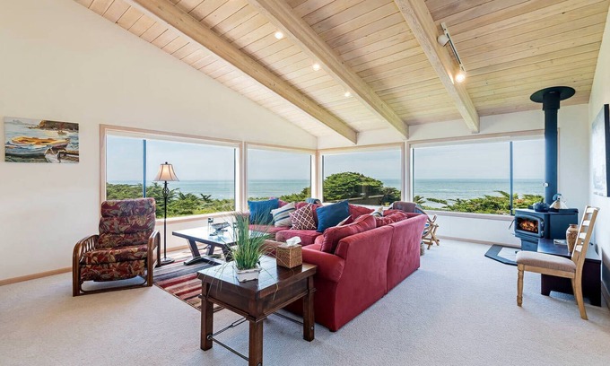 Sea Ranch House | La Costiera | Ocean & Bluff Views w/Hot Tub