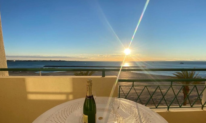 Le Grau-Du-Roi Apartment | La Croix du Sud superbe appartement en duplex 2 chambres vue mer