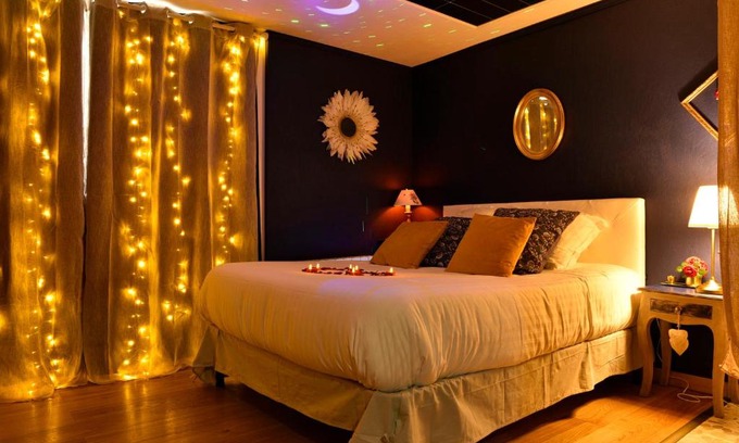 Nancy City Centre Apartment | La Duchesse - Loveroom Moonlove Place Stanislas