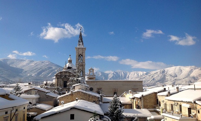 Sulmona Apartment | La Finestra Sulmò, panoramic apartment in Sulmona overlooking the historic center