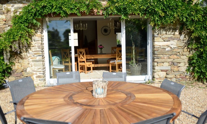 Chatelais House | La Forcerie de Chatelais