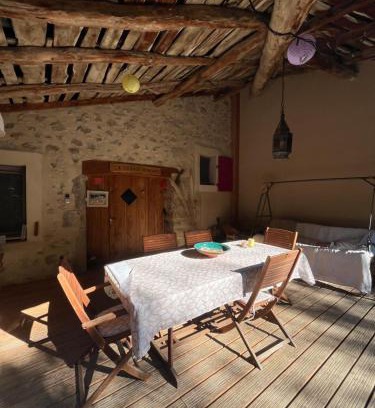 Montmaur-en-Diois Bed & Breakfast | La Grange d'Agnès