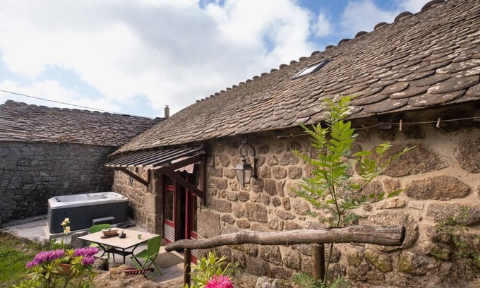Estables House | La Grange d'Elie - ESTABLES