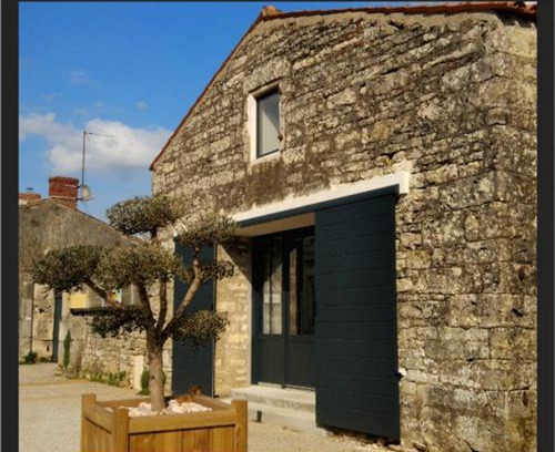 Les Magnils House | La grange des Arondes