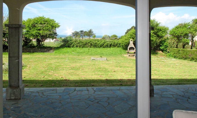 Baubigny House | La Jolie Vague by Interhome