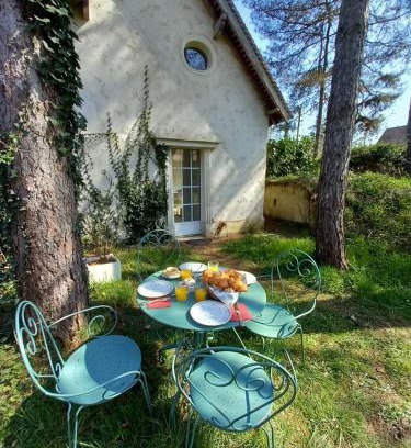 Viglain Bed & Breakfast | La Maisonnette de la Danasha