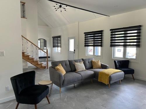 Granby Apartment | La Mezzanine