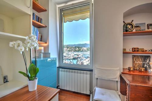 Santa Margherita Ligure Apartment | La Nicchia sul porto-Seaview, walking to the beach