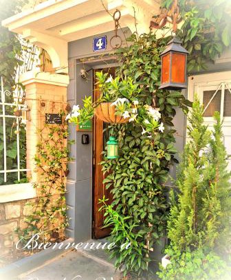 Foix Apartment | La Note Verte - Parking gratuit devant l'entrée