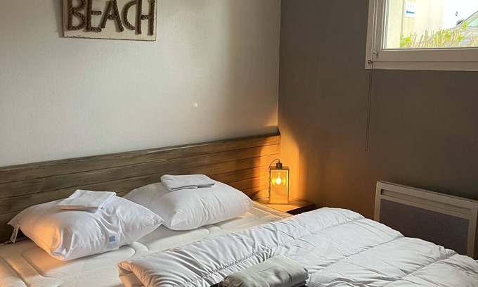 Trevou-Treguignec Apartment | La Palourde: Trestel beach apartment in a residence 200 metres from the beach