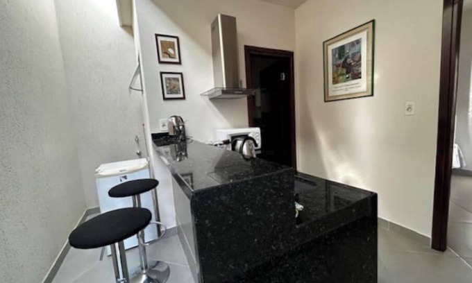 Luque House | La Petite, Asuncion Airport closed parkingnn