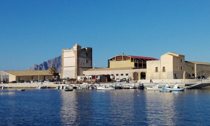 Erice Apartment | La Pineta al Mare - The Pergola - An oasis of tranquility 5 minutes from the sea