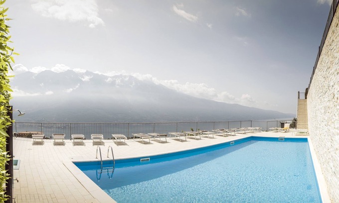 Pieve Apartment | La Quiete 58 Lake view Apartment