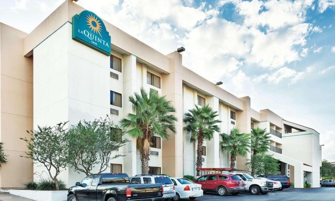 St. Johns Hotel | La Quinta Inn by Wyndham Austin North