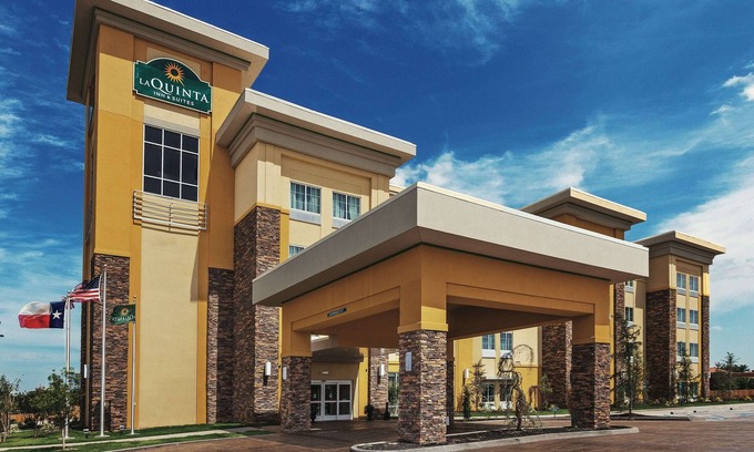 Wichita Falls Hotel | La Quinta Inn & Suites by Wyndham Wichita Falls - MSU Area