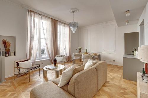 Saint-Germain-des-Pres Apartment | La suite de luxe Saint Germain