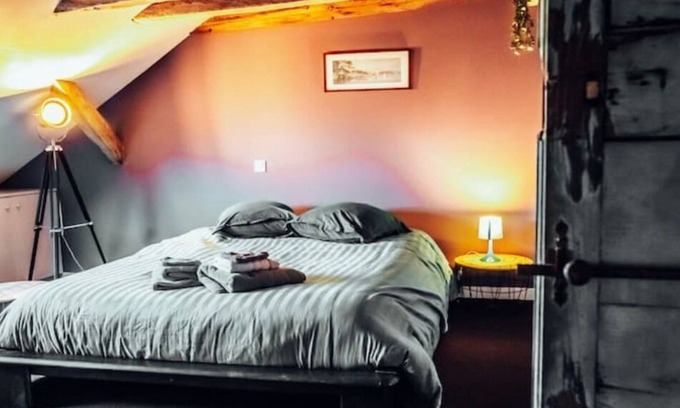 Saint-Nicolas-de-Redon Apartment | La Tanière de Belphégor 3