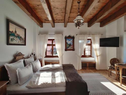 Sighisoara House | La Teo Pensiune si Pivnita