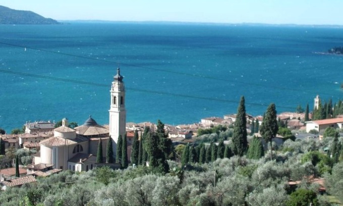 Gargnano Apartment | La Terrazza sul Garda Guest House