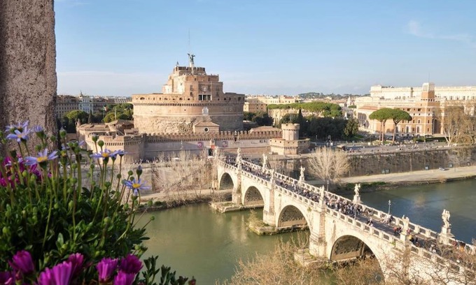 Rione V Ponte Apartment | La Torre di Castel Sant'Angelo