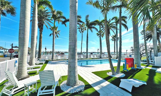 Pass-a-Grille Historic District Apartment | La Tortuga Historic Pass A Grille St Pete Beach 9
