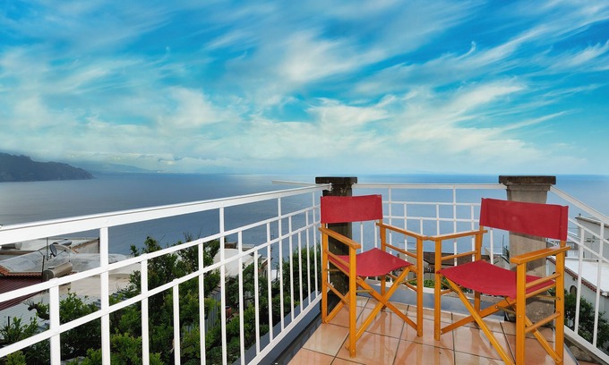 Conca dei Marini Apartment | Lady Gilda, beautiful apartment with terrace overlooking the sea