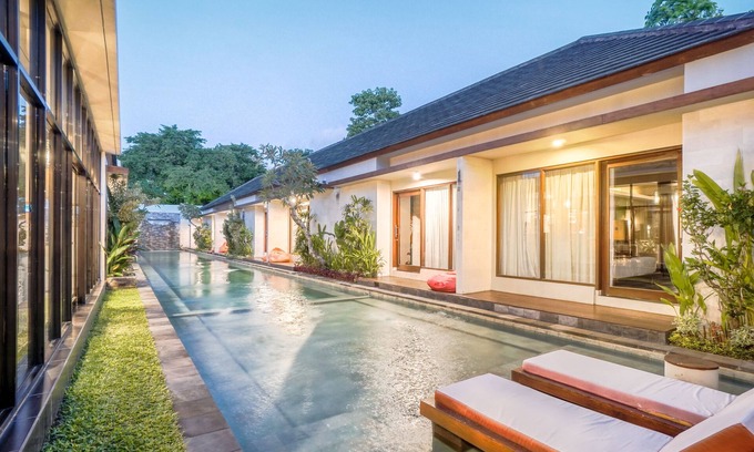 By Pass Ngurah Rai Villa | Lagoon Villa direct Pool Access 5 mins ride to Jimbaran Beach #10