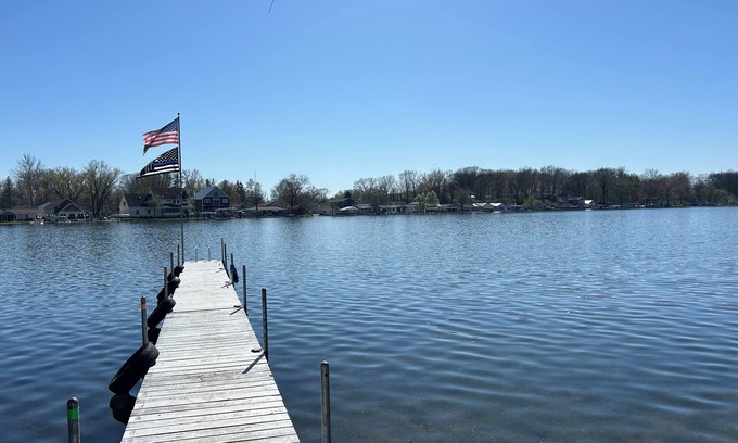 Leesburg Cottage | Lake Access and Pier on Barbee Chain! 3 Bedroom Cozy Cottage