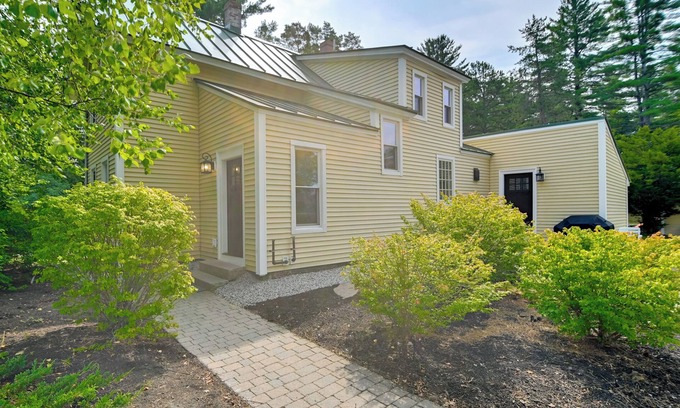 Conway House | Lake Access + Views: Peaceful Getaway in Conway