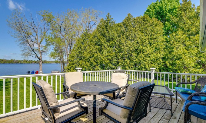 North Hero House | Lake Champlain Getaway w/ Deck + Fire Pit!