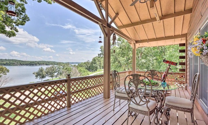 Climax Springs House | Lake Days and BBQ Fun Climax Springs Retreat!