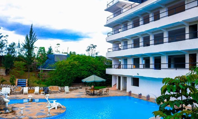 Gilgil Hotel | Lake Elementaita Nature Pebbles & Spar