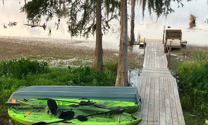 Southport Cabin | Lake Front Cottage with Kayaks, Dock, & EV Charger - Pet Friendly/Sleeps 4