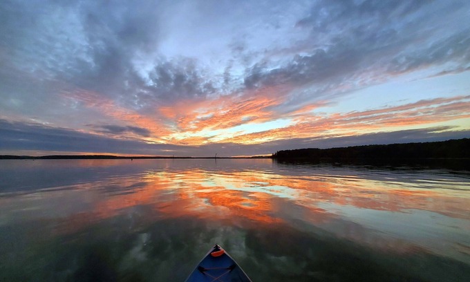 Avinger House | Lake front fun and relaxation