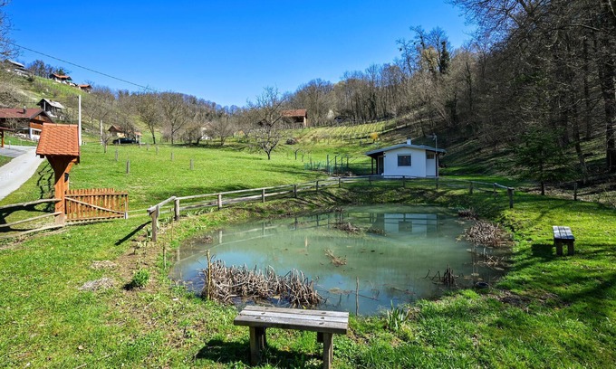 Andrasevec House | Lake front home in Andrasevec with WiFi