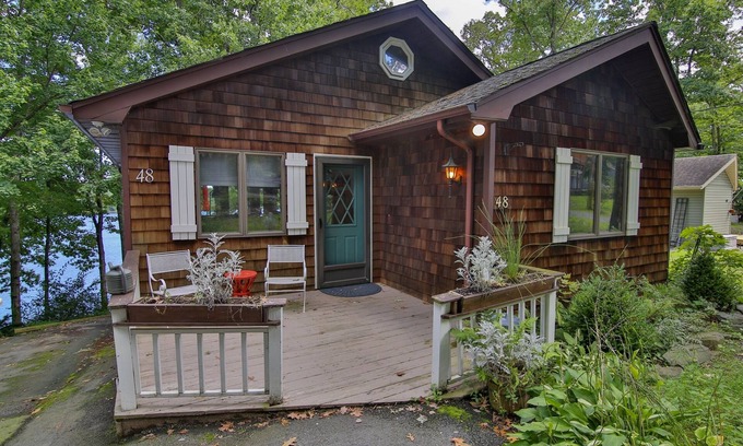 Hawley House | LAKE FRONT Home with Private Dock
