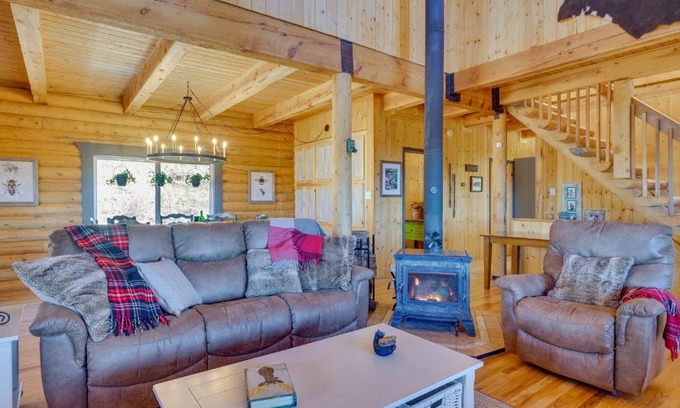 Lake George House | Lake George Cabin with Deck and Mountain Views!