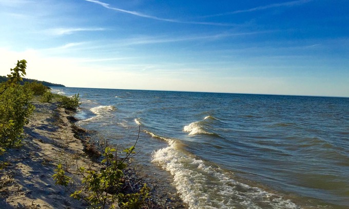 Rogers City Cottage | Lake Huron Hideaway - Unwind, Relax, and Connect