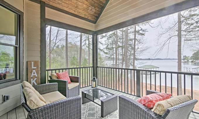 Seneca House | Lake Keowee Home with Balcony and Boat Dock!