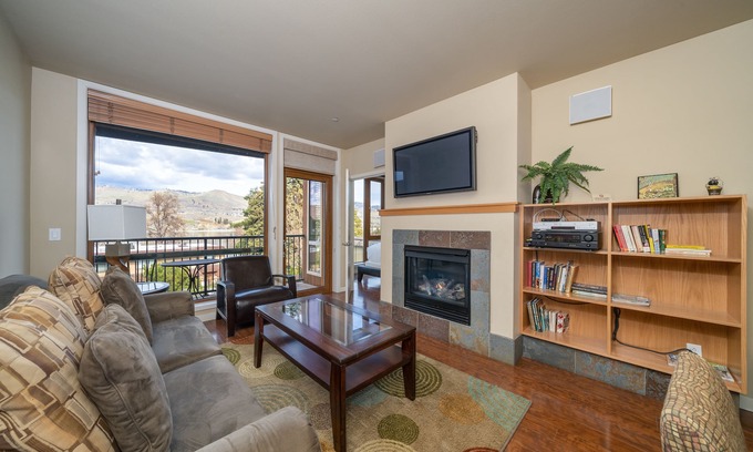 Chelan Condo | Lake Livin', Chelan Resort Suites 211, 2 bed, 2 bath Condo with indoor pool, near Lakeside Park