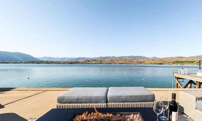 Chelan House | Lake's Edge Landing