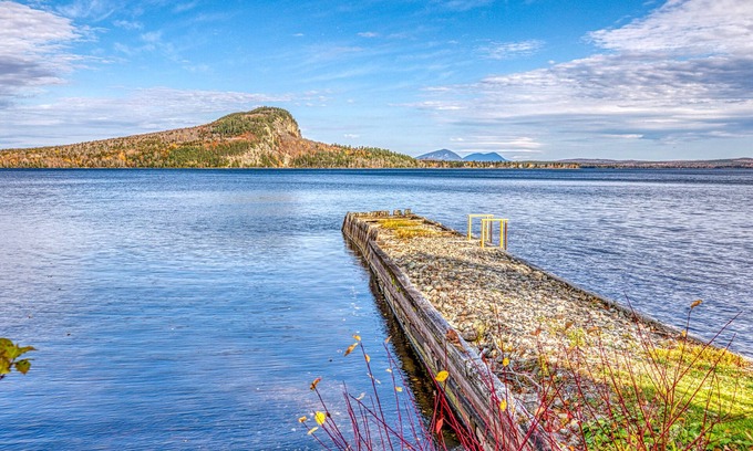 Rockwood Condo | Lake view condo overlooking Mt. Kineo with shared dock, balcony & fast WiFi