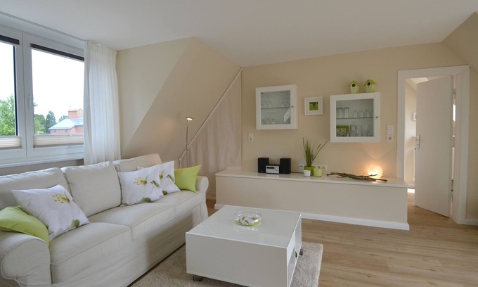 Klein Wittensee Apartment | Lake view, lake access, 3 *, sauna barrel, WiFi, close to the Baltic Sea, 2-4 people, garden, moder