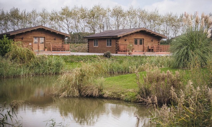 Old Leake Cottage | Lake View Lodges - 25074