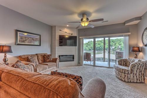 Camdenton Apartment | Lake View, Pool Access Idyllic Camdenton Condo!