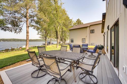 Amery House | Lake Wapogasset Home with Dock 7 Mi to Amery