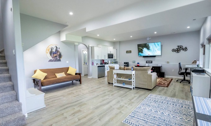Meadow Lakes Apartment | LAKEFRONT EXECUTIVE SUITE - Just Minutes from Downtown Wasilla and Palmer