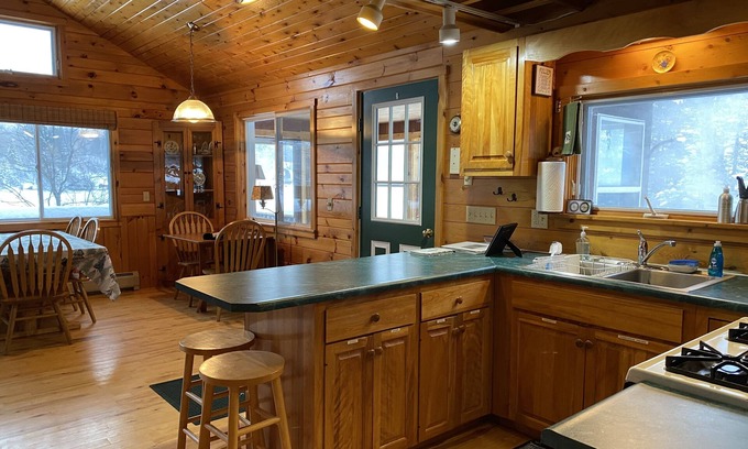 Green Mountains House | Lakefront Family Cottage on Lake Eden, Vermont