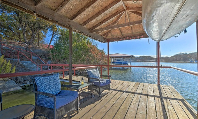 Granbury House | Lakefront Getaway w/Boat Dock, Canoe, Grill!