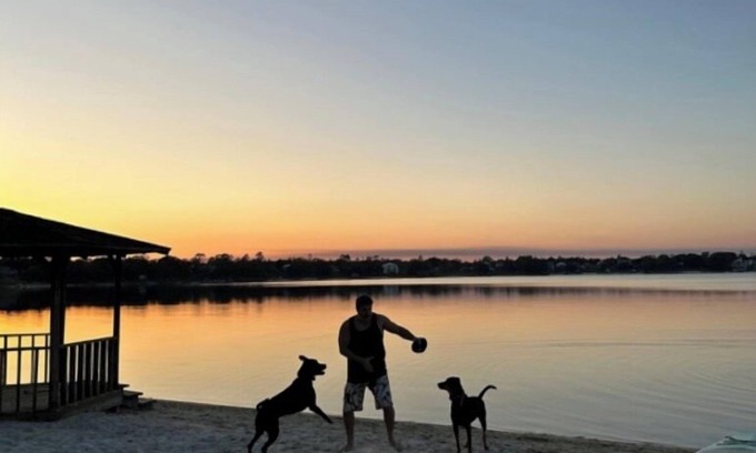 Thomas Drive House | Lakefront Home + Private Beach + Firepit + Kayaks + Pets